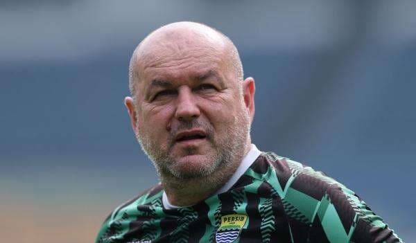 Persib Bandung vs Persis Solo: Bojan Hodak Ogah Kota Kembang Dipermalukan Persib Bandung vs Persis Solo: Bojan Hodak Ogah Kota Kembang Dipermalukan