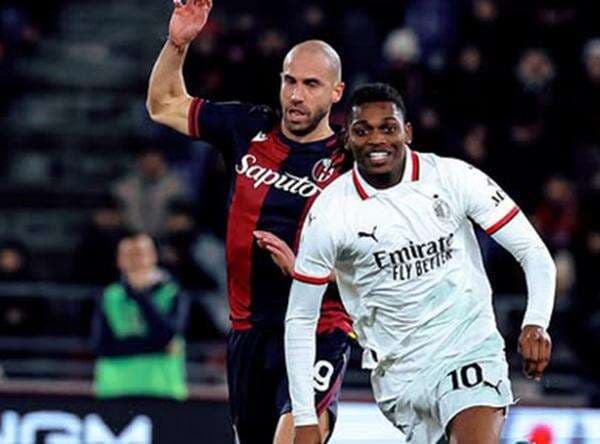 Hasil Bologna vs AC Milan di Liga Italia 2024-2025: Rossoneri Tumbang 1-2! Hasil Bologna vs AC Milan di Liga Italia 2024-2025: Rossoneri Tumbang 1-2!