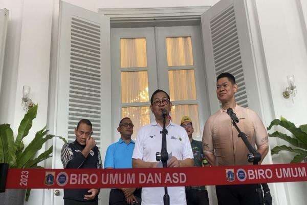 Bongkar Muat di Pelabuhan Tanjung Priok Picu Kemacetan, Pramono: Ketidakprofesionalan Pengelola Bongkar Muat di Pelabuhan Tanjung Priok Picu Kemacetan, Pramono: Ketidakprofesionalan Pengelola