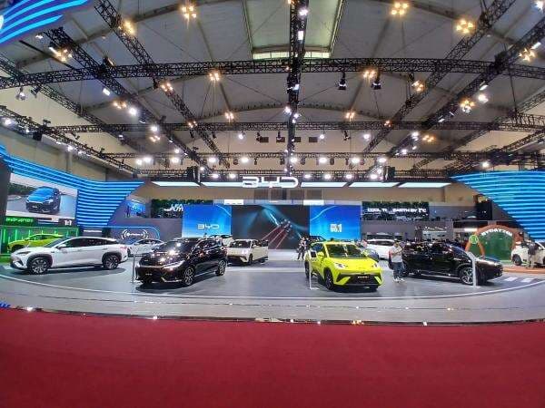 10 Merek Mobil Terlaris di Indonesia Juli 2025, BYD Tempel Mitsubishi 10 Merek Mobil Terlaris di Indonesia Juli 2025, BYD Tempel Mitsubishi