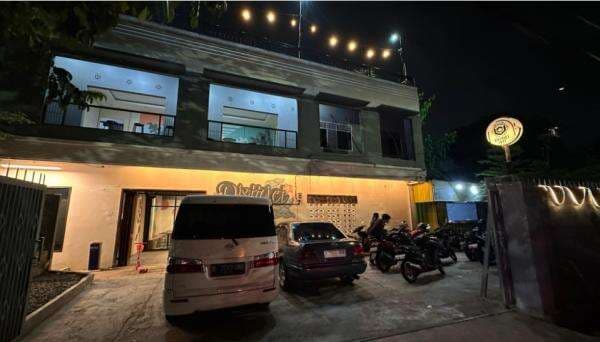 Bos Kafe di Duren Sawit Bantah Ada Penyekapan, Korban Dilaporkan ke Polisi Bos Kafe di Duren Sawit Bantah Ada Penyekapan, Korban Dilaporkan ke Polisi