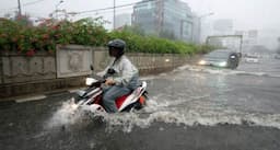 BPBD DKI: Waspada Jakarta Diguyur Hujan Sedang hingga Lebat Sampai 6 Mei