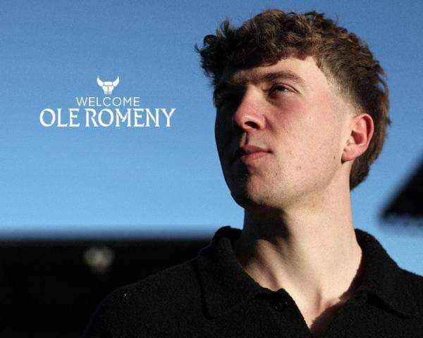 BREAKING NEWS: Ole Romeny Resmi Gabung Oxford United, Setim dengan Marselino Ferdinan! BREAKING NEWS: Ole Romeny Resmi Gabung Oxford United, Setim dengan Marselino Ferdinan!