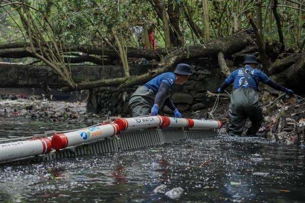 Peringati Hari Sungai Nasional, BRI Jaga Ekosistem Lewat Bersih-Bersih Sungai Peringati Hari Sungai Nasional, BRI Jaga Ekosistem Lewat Bersih-Bersih Sungai