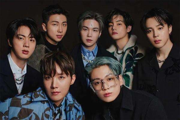 BTS, BLACKPINK, BIGBANG, dan IU Masuk Daftar Musisi Terhebat Abad 21 BTS, BLACKPINK, BIGBANG, dan IU Masuk Daftar Musisi Terhebat Abad 21