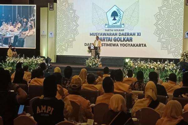 Buka Musda XI Partai Golkar DIY, Bahlil Lahadalia: Suara Golkar Harus Naik di Pemilu 2029 Buka Musda XI Partai Golkar DIY, Bahlil Lahadalia: Suara Golkar Harus Naik di Pemilu 2029