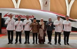 Buka Rakornas Penanggulangan Bencana di Bandung, Wapres Naik Whoosh