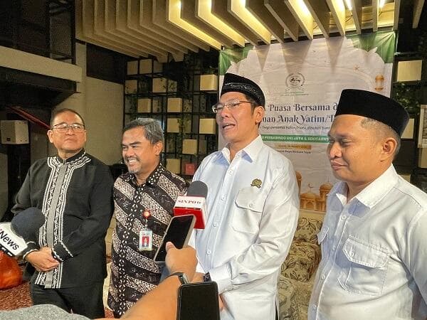 MNC Kapital dan Perbarindo DKI Jaya Gelar Bukber dan Beri Santunan Anak Yatim Piatu MNC Kapital dan Perbarindo DKI Jaya Gelar Bukber dan Beri Santunan Anak Yatim Piatu