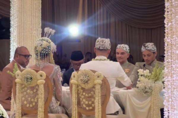 Bukan Ayah, Adik Kandung Jadi Wali Nikah Alyssa Daguise Bukan Ayah, Adik Kandung Jadi Wali Nikah Alyssa Daguise