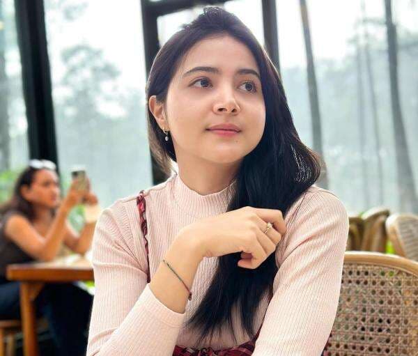 Viral Video 1 Menit 14 Detik Mirip Bulan Sutena, Begini Fakta Sebenarnya! Viral Video 1 Menit 14 Detik Mirip Bulan Sutena, Begini Fakta Sebenarnya!