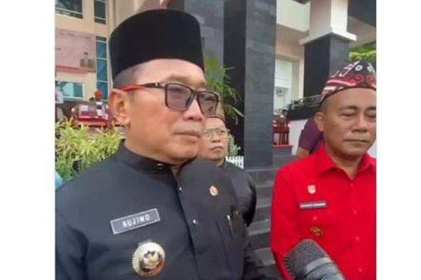 Bupati Kubu Raya Murka soal Penolakan Gereja: Tak Ada Tempat Bagi Intoleransi Bupati Kubu Raya Murka soal Penolakan Gereja: Tak Ada Tempat Bagi Intoleransi