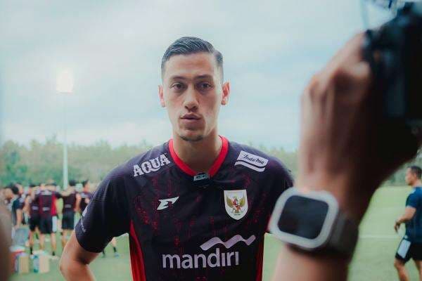 Bursa Transfer Pemain Abroad Timnas Indonesia: Jay Idzes Berlabuh di Klub Mana? Bursa Transfer Pemain Abroad Timnas Indonesia: Jay Idzes Berlabuh di Klub Mana?