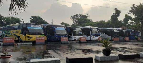 Bus Handoyo Milik Siapa? Bus Handoyo Milik Siapa?