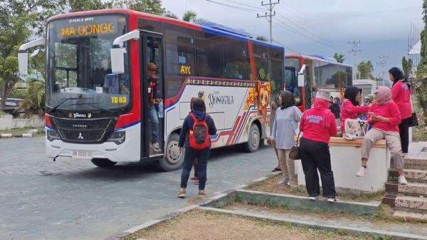 Bus Trans Donggala Mulai Uji Coba, Atasi Kebiasaan ASN Nebeng Berangkat Kerja Bus Trans Donggala Mulai Uji Coba, Atasi Kebiasaan ASN Nebeng Berangkat Kerja