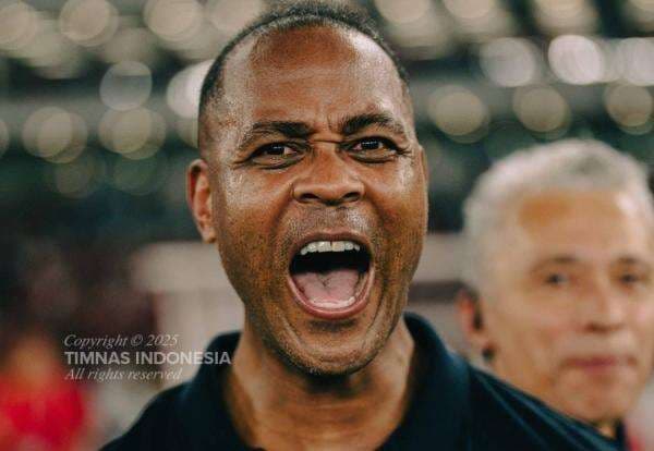 Kluivert Siapkan Jurus Rahasia! Timnas Indonesia Yakin Bisa Kejutkan Jepang di Laga Hidup-Mati Kluivert Siapkan Jurus Rahasia! Timnas Indonesia Yakin Bisa Kejutkan Jepang di Laga Hidup-Mati