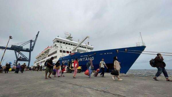 Pelni Siapkan Antisipasi Lonjakan Penumpang Mudik Natal dan Tahun Baru 2026 Pelni Siapkan Antisipasi Lonjakan Penumpang Mudik Natal dan Tahun Baru 2026