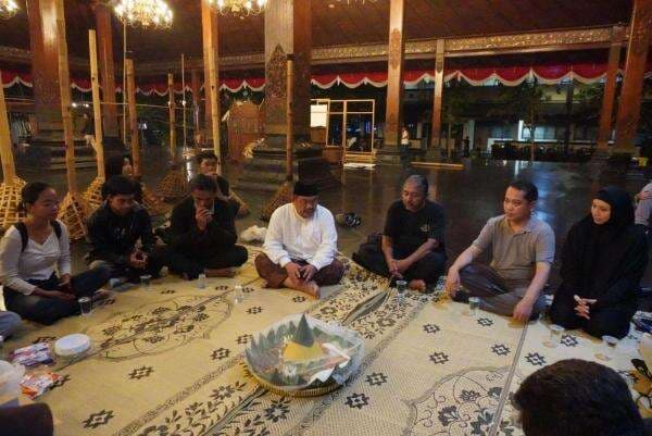 Kanwil Kemenkum Jateng Bahas Urgensi Desain Industri-Hak Cipta Bersama Komunitas Pelaku Budaya Solo Kanwil Kemenkum Jateng Bahas Urgensi Desain Industri-Hak Cipta Bersama Komunitas Pelaku Budaya Solo