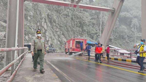 1.116 jiwa Mengungsi akibat Erupsi Gunung Semeru, Sebagian Kembali ke Rumah 1.116 jiwa Mengungsi akibat Erupsi Gunung Semeru, Sebagian Kembali ke Rumah