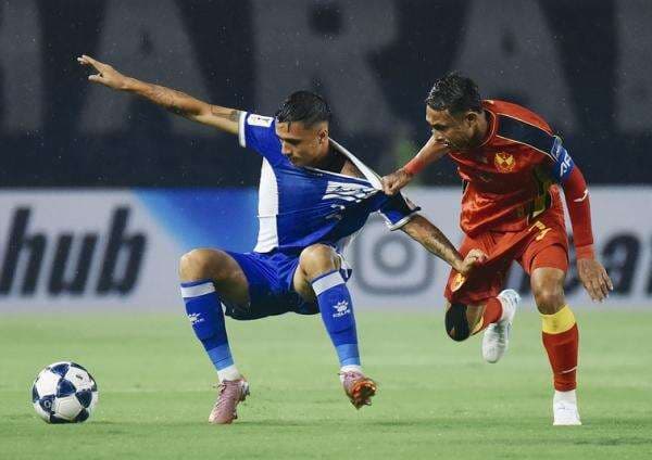 Hasil Persib Bandung vs Selangor FC: Maung Bandung Tertinggal 0-1 Usai Dikagetkan Gol Cepat Hasil Persib Bandung vs Selangor FC: Maung Bandung Tertinggal 0-1 Usai Dikagetkan Gol Cepat