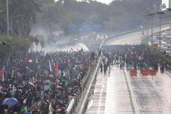 959 Orang Ditetapkan Tersangka Ricuh Demo Agustus, 664 Orang Dewasa 295 Anak-anak 959 Orang Ditetapkan Tersangka Ricuh Demo Agustus, 664 Orang Dewasa 295 Anak-anak