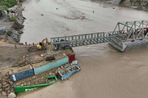 Jembatan Bailey Bireun-Aceh Tengah Tersambung Lagi, Perlancar Distribusi Bantuan Jembatan Bailey Bireun-Aceh Tengah Tersambung Lagi, Perlancar Distribusi Bantuan
