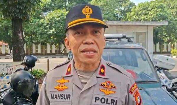 Area Kuliner di Kalibata Dibakar Buntut 2 Matel Tewas Dikeroyok, Polisi Periksa 6 Saksi Area Kuliner di Kalibata Dibakar Buntut 2 Matel Tewas Dikeroyok, Polisi Periksa 6 Saksi