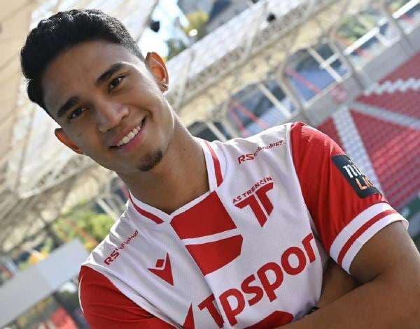 Marselino Ferdinan Tiba di Slovakia untuk Bela AS Trencin, Siap Comeback ke Timnas Indonesia pada November 2025? Marselino Ferdinan Tiba di Slovakia untuk Bela AS Trencin, Siap Comeback ke Timnas Indonesia pada November 2025?