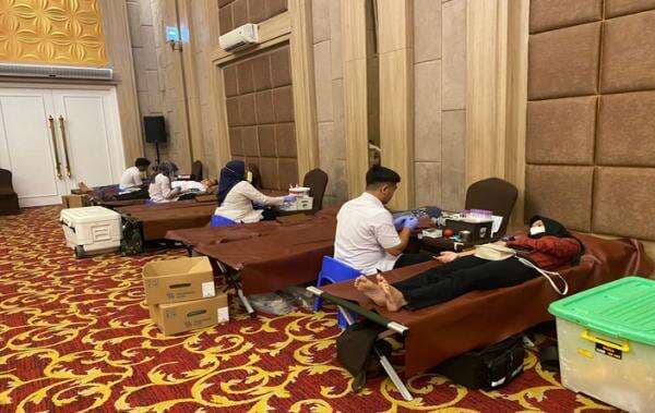 Savero Hotel Depok Gelar Donor Darah, Donasi Pakaian, dan Edukasi Kesehatan Savero Hotel Depok Gelar Donor Darah, Donasi Pakaian, dan Edukasi Kesehatan