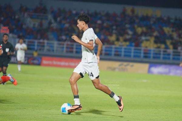 Gerald Vanenburg Kritik Penampilan Rafael Struick: Karena Minim Menit Bermain di Klub! Gerald Vanenburg Kritik Penampilan Rafael Struick: Karena Minim Menit Bermain di Klub!