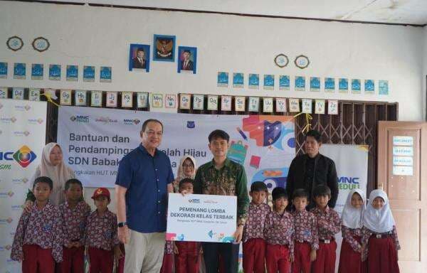 HUT Ke-36 MNC Group, MNC Peduli Bantu Perbaikan Kantor SDN Babakan Kencana HUT Ke-36 MNC Group, MNC Peduli Bantu Perbaikan Kantor SDN Babakan Kencana