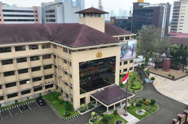 Survei Litbang Kompas: Tingkat Kepercayaan Masyarakat ke Polri Naik Jadi 76,2 Persen Survei Litbang Kompas: Tingkat Kepercayaan Masyarakat ke Polri Naik Jadi 76,2 Persen