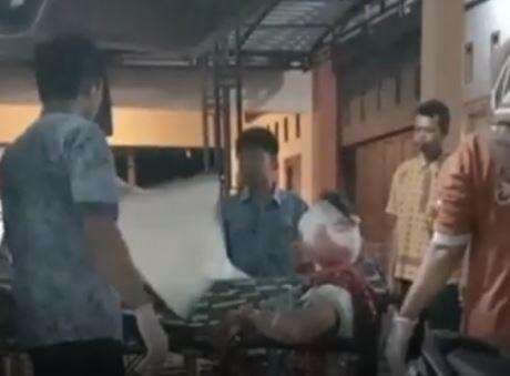 Cucu Durhaka di Pacitan Tega Bacok Nenek Pakai Parang, Begini Kondisi Korban Cucu Durhaka di Pacitan Tega Bacok Nenek Pakai Parang, Begini Kondisi Korban