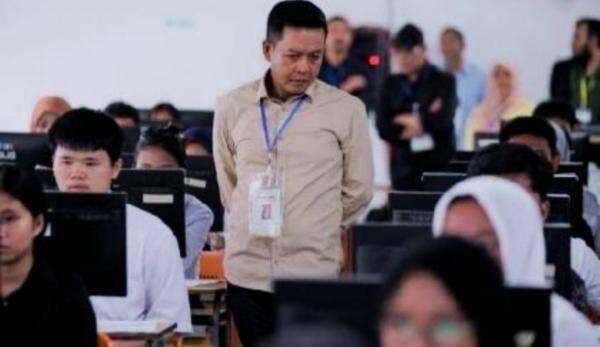 Terungkap! 7 Peserta UTBK SNBT di USU Gunakan Kamera Tersembunyi dan Dokumen Palsu Terungkap! 7 Peserta UTBK SNBT di USU Gunakan Kamera Tersembunyi dan Dokumen Palsu