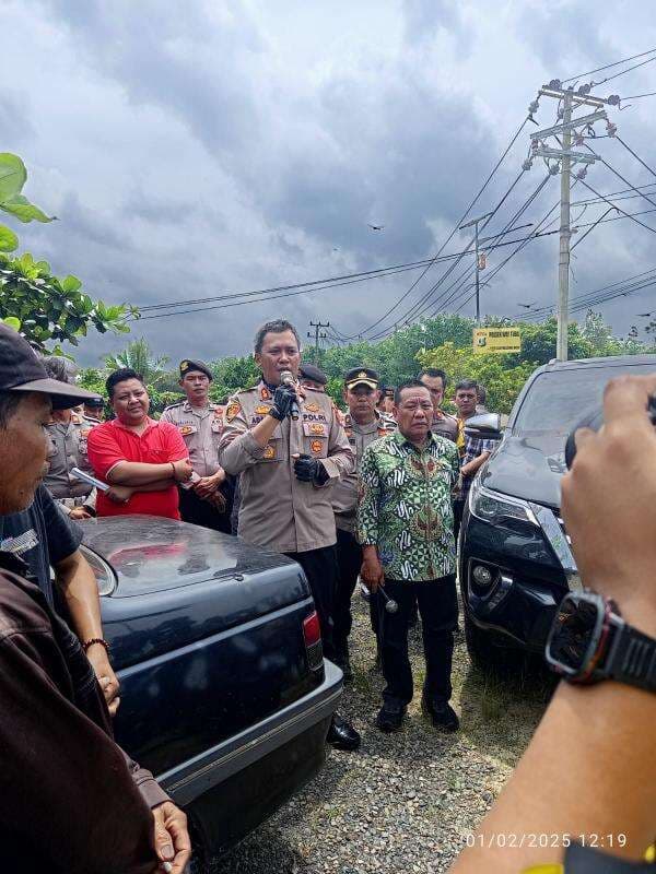 Unjuk Rasa di Polsek Way Tuba, Kapolres Way Kanan Minta Maaf Kepada Warga Pelayanan Belum Maksimal Unjuk Rasa di Polsek Way Tuba, Kapolres Way Kanan Minta Maaf Kepada Warga Pelayanan Belum Maksimal