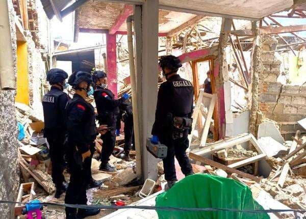 Polisi Sebut Ledakan Dahsyat di Pamulang Akibat Elpiji Polisi Sebut Ledakan Dahsyat di Pamulang Akibat Elpiji
