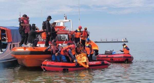 KMP Muchlisa Tenggelam: Mualim 1 Ditemukan Meninggal, Operasi SAR Ditutup KMP Muchlisa Tenggelam: Mualim 1 Ditemukan Meninggal, Operasi SAR Ditutup