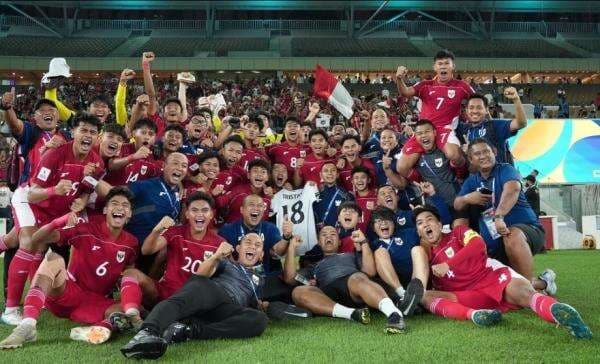 Respons Nova Arianto usai Timnas Indonesia Dikalahkan Brasil Respons Nova Arianto usai Timnas Indonesia Dikalahkan Brasil