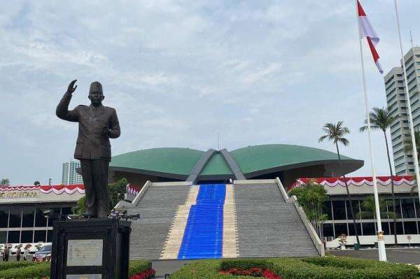 DPR Rancang Aturan Pilpres Tak Diikuti Terlalu Banyak Capres: Jangan Sampai Kayak Kongres DPR Rancang Aturan Pilpres Tak Diikuti Terlalu Banyak Capres: Jangan Sampai Kayak Kongres