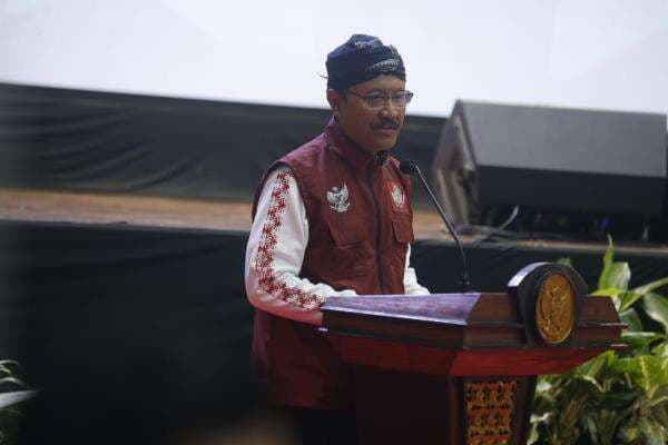 Cak Imin dan Gus Ipul Hadiri Pembukaan Sekolah Rakyat di Cibinong Cak Imin dan Gus Ipul Hadiri Pembukaan Sekolah Rakyat di Cibinong