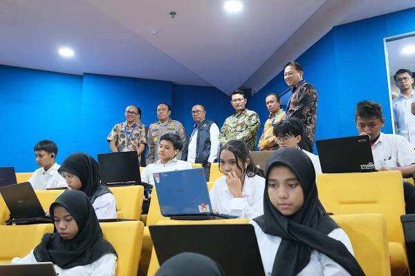 11.200 Calon Peserta Didik Baru SMA Kemala Taruna Bhayangkara Jalani CAT 11.200 Calon Peserta Didik Baru SMA Kemala Taruna Bhayangkara Jalani CAT