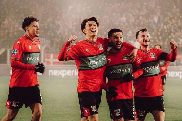 Jadi Kapten, Calvin Verdonk Catat Statistik Mentereng saat Bawa NEC Nijmegen Bantai Ajax Amsterdam Jadi Kapten, Calvin Verdonk Catat Statistik Mentereng saat Bawa NEC Nijmegen Bantai Ajax Amsterdam