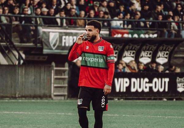 Calvin Verdonk Lebih Pilih Jadi Musuh Feyenoord ketimbang Dibenci Fans NEC Nijmegen Calvin Verdonk Lebih Pilih Jadi Musuh Feyenoord ketimbang Dibenci Fans NEC Nijmegen