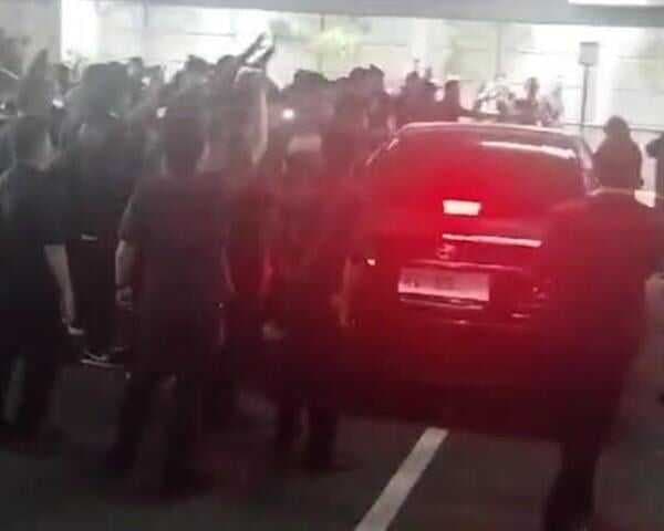 ASN Demo Pemecatan Pegawai Kemendiktisaintek, Menteri Satryo Kabur Naik Mobil RI 25 ASN Demo Pemecatan Pegawai Kemendiktisaintek, Menteri Satryo Kabur Naik Mobil RI 25