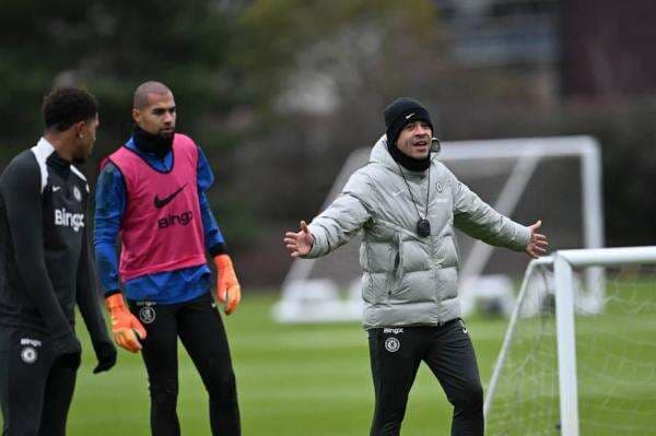 Chelsea Tuntaskan Transfer Pertama di Era Liam Rosenior, Satu Gelandang Dilepas Chelsea Tuntaskan Transfer Pertama di Era Liam Rosenior, Satu Gelandang Dilepas