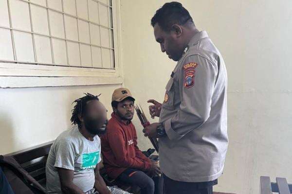 Penumpang Pesawat Diamankan di Bandara Timika, Bawa 13 Anak Panah Tujuan Ilaga Penumpang Pesawat Diamankan di Bandara Timika, Bawa 13 Anak Panah Tujuan Ilaga