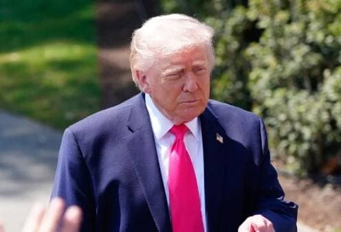 Trump Desak Iran dan Israel Berhenti Saling Serang Trump Desak Iran dan Israel Berhenti Saling Serang