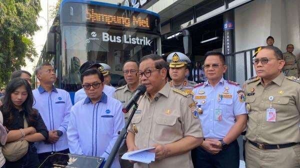 Halte Transjakarta Senen Sentral Berganti Nama Jadi Jaga Jakarta Usai Dibakar Massa Halte Transjakarta Senen Sentral Berganti Nama Jadi Jaga Jakarta Usai Dibakar Massa