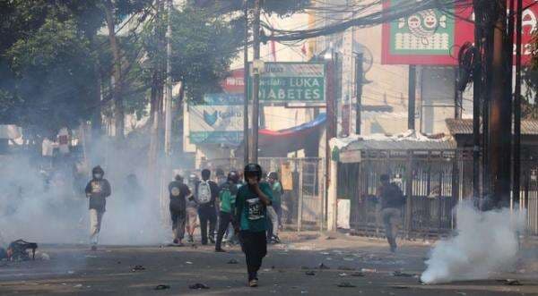 MUI: Perusakan dan Penjarahan saat Demo Tak Sesuai Ajaran Agama! MUI: Perusakan dan Penjarahan saat Demo Tak Sesuai Ajaran Agama!