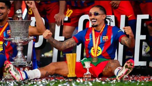 Kisah Raphinha: Dari Nyaris Terbuang hingga Jadi Pahlawan Barcelona di El Clasico Kisah Raphinha: Dari Nyaris Terbuang hingga Jadi Pahlawan Barcelona di El Clasico