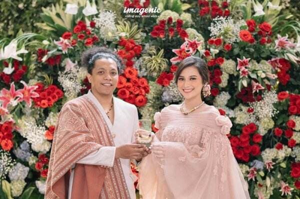 5 Kontroversi Nursyah, Ibu Indah Permatasari yang Berseteru dengan Arie Kriting 5 Kontroversi Nursyah, Ibu Indah Permatasari yang Berseteru dengan Arie Kriting